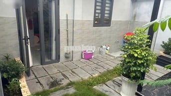 Căn nhà ở  Thị Trấn Hóc Môn một trăm sáu mươi bảy mét vuông1ti050 triệ
