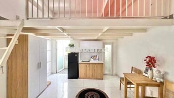 Cho Thuê Căn Duplex Ban Công Thang Máy Full NT Ngay CMT8 Quận 10