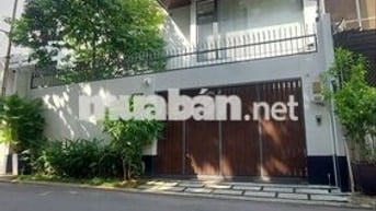 SIÊUPHẨM BIỆT THỰ CAO CẤP 282E Nguyễn Trọng Tuyển, P.10, PN- Hơn 400m2