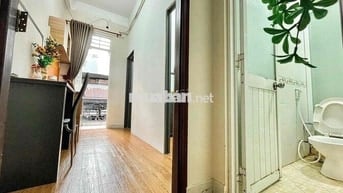 CHO THUÊ 2 PHÒNG NGỦ BAN CÔNG TO - CÁCH ĐH BÁCH KHOA 1km