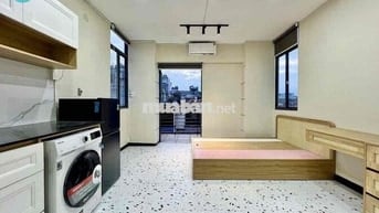 STUDIO BAN CÔNG CỬA SỔ TO SIÊU THOÁNG MÁT GẦN ĐẠI HOC UEF, HUTECH, VLU
