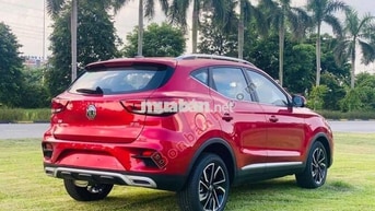 MG ZS Luxury 1.5 AT 2WD