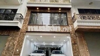 CHO THUÊ NHÀ FULL NỘI THẤT - MẶT TIỀN NGAY KHU PHAN XÍCH LONG, P7, PN
