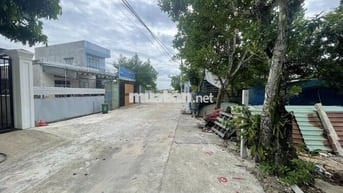 Bán lô đất cạnh LÀNG ĐẠI HỌC, DTĐ 240M2, sát Mai Đăng Chơn