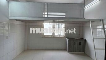 CHO THUÊ PHÒNG RỘNG CÓ BAN CÔNG + GÁC – WC, BẾP RIÊNG- TÂN PHÚ