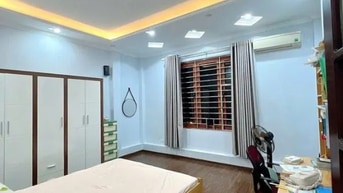 Siêu phẩm Định Công Thượng, Nở Hâụ, 71M, 5 tầng, 5m MT, giá 14,3 tỷ 