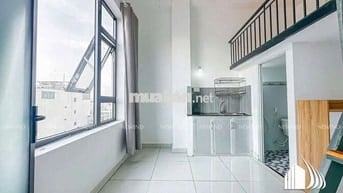 CHDV full nội thất cửa sổ thoáng gần Lotte, tdt, quận 7.  Ở 2-3 người.