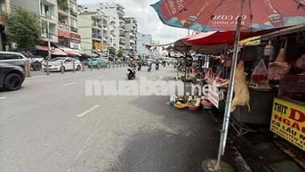 Bán Nhà Mặt Tiền Chợ Nguyễn Xí
