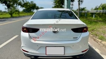 Mazda 3 1.5L Luxury 2024