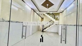Nhà Mới DT 4x30m 1Trệt 1Lầu 3Pn 2Wc Sân Đậu Ôtô 7 Chổ Hợp Online VP