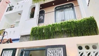 Bán gấp nhà 64m2 đường Hoa Lan, P2, Phú Nhuận. Xây 4 tầng, 