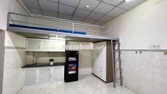 Phòng Trọ Gác 30m2, Gần Đặng Thuỳ Trâm, Văn Lang, Cầu Bình Lợi