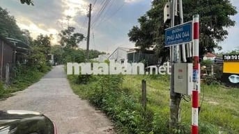 Bán đất Phú An đường nhựa 6m gần DT748 20x9m giá 1ty200