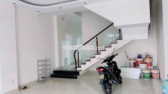 Phòng trọ gần ĐH Văn Lang ( cách 150-300m)