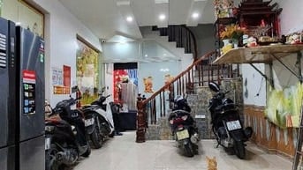 NHÀ DÂN XÂY Ở VŨ TÔNG PHAN 5 TẦNG