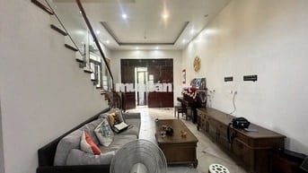 Vợ chồng anh Đức  bán nhà 38m,5t tại Bế Văn Đàn,HĐ,ô tô đỗ cửa chỉ 8t
