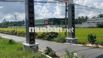 đât ơ nông thôn diên tich 385,3 met thô cư 150 met sô hông chinh chu