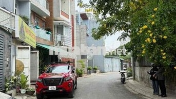 SÓT LÔ ĐẤT MT FULL THỔ ĐƯỜNG 8M CÓ LỀ GIÁ CHỈ NHỈNH 5 TỶ