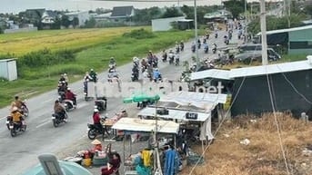 lô góc Mặt Tiền kênh 5 xe ngựa gần đền thờ Trương Định
