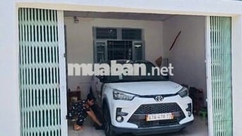 Nhà hẻm xe hơi 80m2 ,2 phòng ngủ  Q .Bình Tân