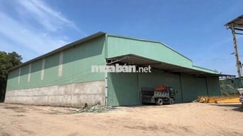 Kho xưởng 830m² trong cụm kho đường Quốc Lộ 1A, lộ Container
