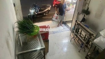 Cho thuê nhà 2 lầu mặt tiền kd Nguyễn Thuong Hien
