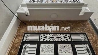 Nhà 5T*43m2 gần bệnh viện đa khoa - cách đường QL6 chỉ 300m- Giá 3,5tỷ