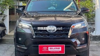 Toyota Fortuner 2020 dầu tự động gia đình đi ít
