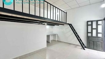 CHDV NGAY ĐH NGUYỄN TẤT THÀNH-THUẬN TIỆN QUA GÒ VẤP NGUYỄN THÁI SƠN