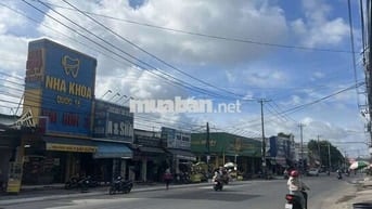 Cho thuê mặt tiền ngang 9m kinh doanh khu công nhân đông dĩ an
