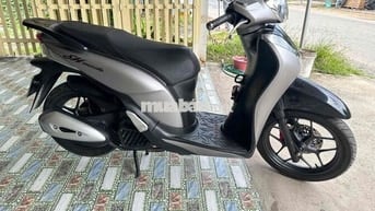cửa hàng có trao đổi mua bán xe qua sữ dụng
