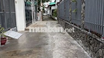 Nhà hẻm 100m2, hẻm 520 đường 30/4