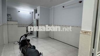 NHÀ NGUYÊN CĂN 2 PHÒNG NGỦ 1 PHÒNG KHÁCH 2 TOLET, NGAY CHỢ CÂY QUÉO