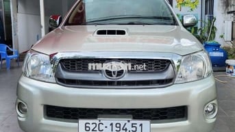 Toyota Hilux 2010 3.0G 4x4 MT đẹp  long lanh