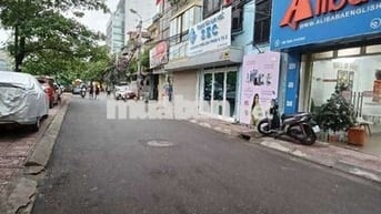 Mặt phố lô góc Phương Liệt- Giải phóng. 44 m 5 tầng Mt 6 m giá 11.5 tỷ