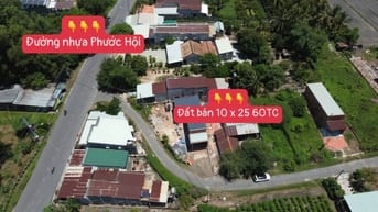 Đất có sẵn nhà. 10x25 đường nhựa gần ủy ban. 9xxtr