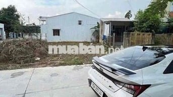 ĐẤT TRỤC CHÍNH TDP DƯỠNG MONG,  DT 114m2 View sông 2,3 ty TL Đg 13met