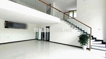 NHÀ MT NGUYỄN TRI PHƯƠNG 3,5 TẦNG NGANG 8M GIÁ 32 TRIỆU