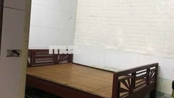 Phòng khép kín đối diện đh thương mại an toàn tuyệt đối