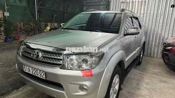 Toyota Fortuner 2011 2.7V - 140000 km
