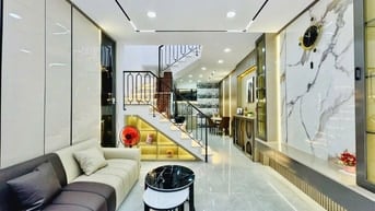 NHÀ MẶT TIỀN LÂM VĂN BỀN QUẬN 7 GIÁ CHỈ 8.2 TỶ ĐANG CHO THUÊ 30TR/TH