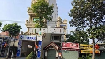 Cho thuê nhà văn phòng 1 trệt 5 lầu trung tâm TDM