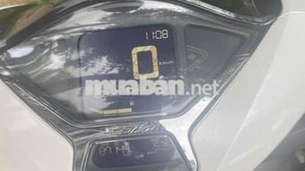 Đổi oto nên cần bán bớt xe máy thương lượng