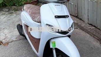 Stylo 160 ABS xe mới 100%