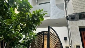 CƠ HỘI VÀNG–PHẠM VĂN BẠCH-TB-2PN, 2WC – GIÁ 4.2TỶ-lh0974945908 sang