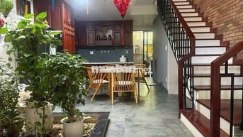 CHO THUÊ NHÀ MT ĐẸP NHẬN NGƯỜI NƯỚC NGOÀI Ở GIA ĐÌNH