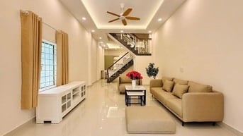 Nhà đẹp, hẻm 1/ ngay Thăng Long, Tân Bình. DT: 59.5m2 / 2 Tỷ 720. HXH