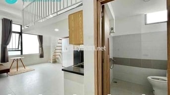 Duplex ban công siêu rộng phù hợp nhóm bạn 2-4 người giáp q10