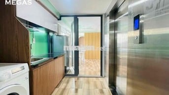 2PN 70m2 FULL CỬA SỔ THANG MÁY SIÊU THOÁNG VÀO QUẬN 1 CHỈ 5 PHÚT