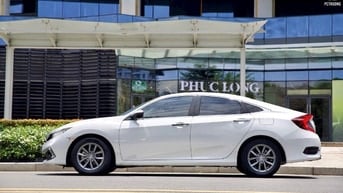 Chính chủ cần bán xe HONDA Civic 2021 Nhập Thái - Màu Trắng.